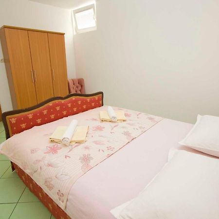 Apartments Srdjan Makarska Buitenkant foto