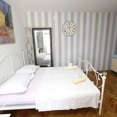 Apartments Srdjan Makarska Buitenkant foto