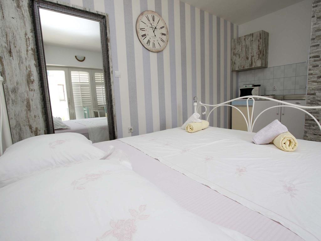 Apartments Srdjan Makarska Buitenkant foto